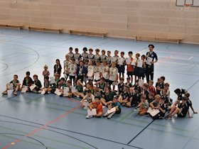 mE-Jugend gewinnt Gladbacher Sommerrunde